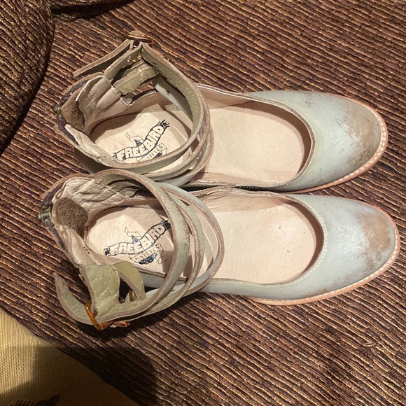 FreeBiRD - Picture 3 of 16